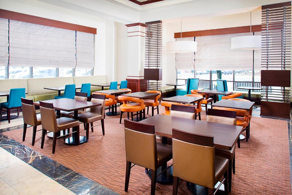 Hilton Garden Inn Virginia Beach Town Center