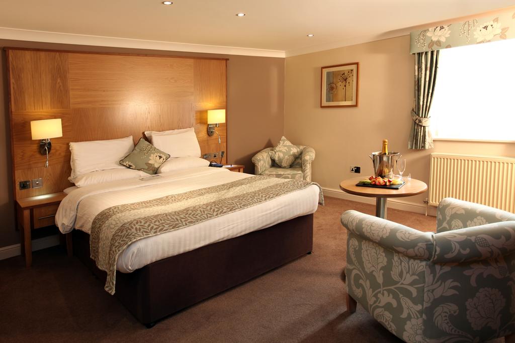 Best Western Premier East Midlands Airport Yew Lodge Hotel