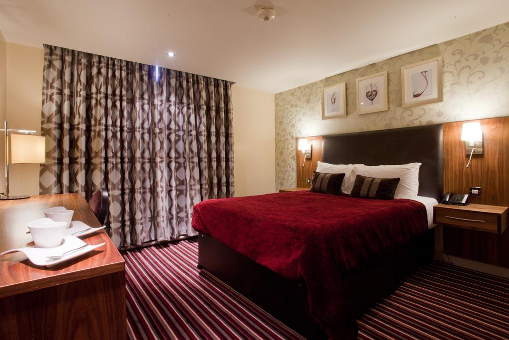 Gloucester Robinswood Hotel, BW Signature Collection (Formerly Hallmark)