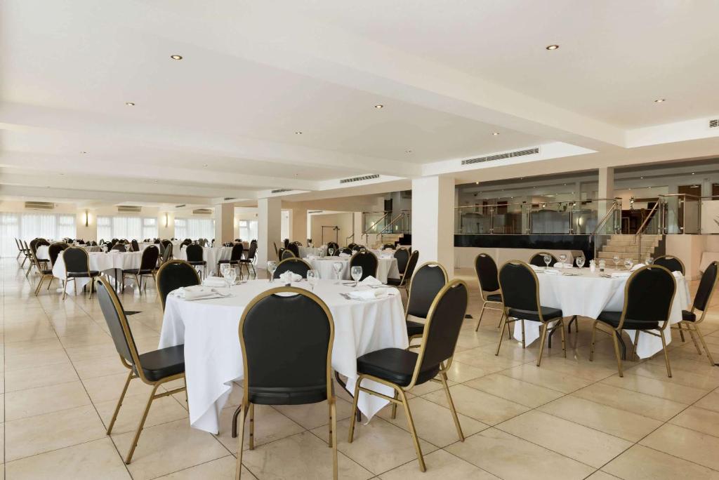 Ramada by Wyndham Warwick Kenilworth