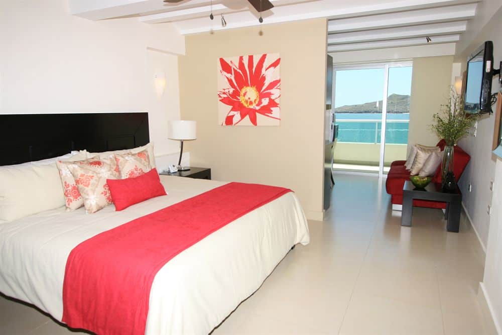 Las Flores Beach Resort