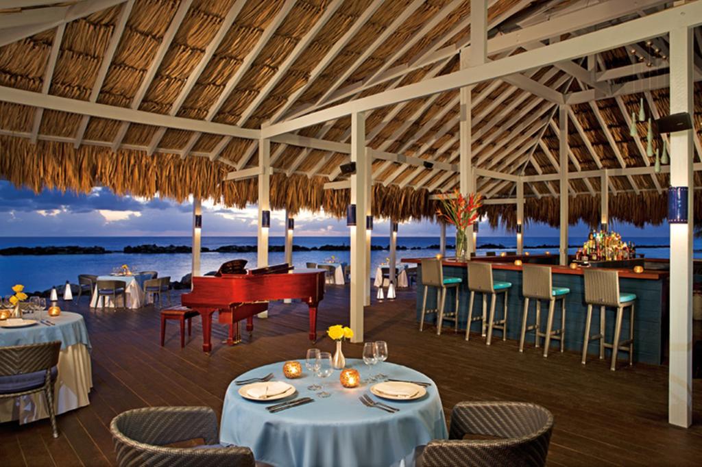 Sunscape Curacao Resort Spa & Casino (Formerly Breezes)