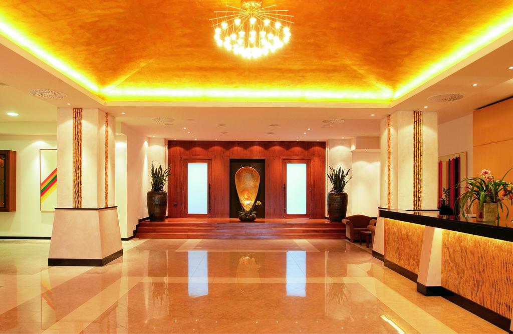 Hotel Riviera - LifeClass Hotels & Spa