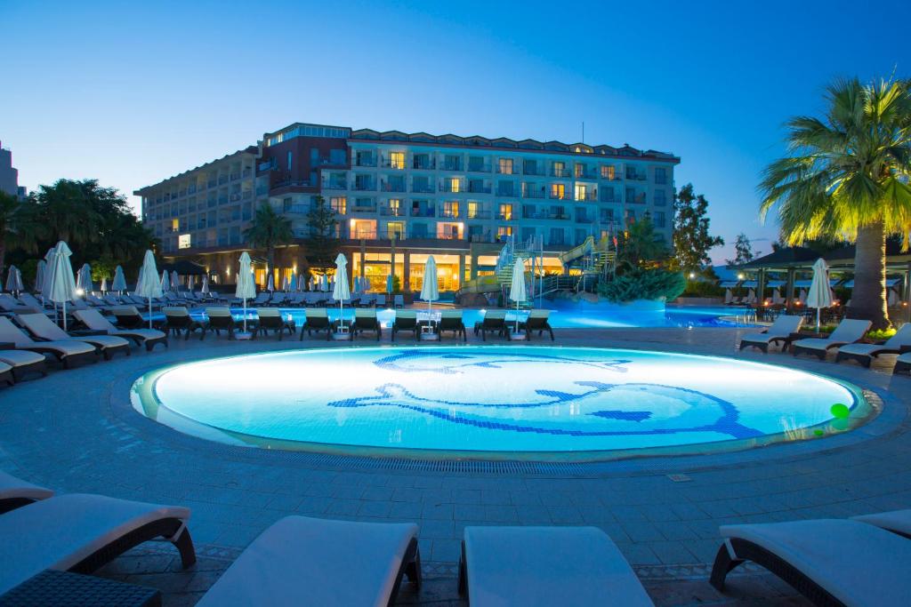 Aska Washington Resort & Spa Hotel