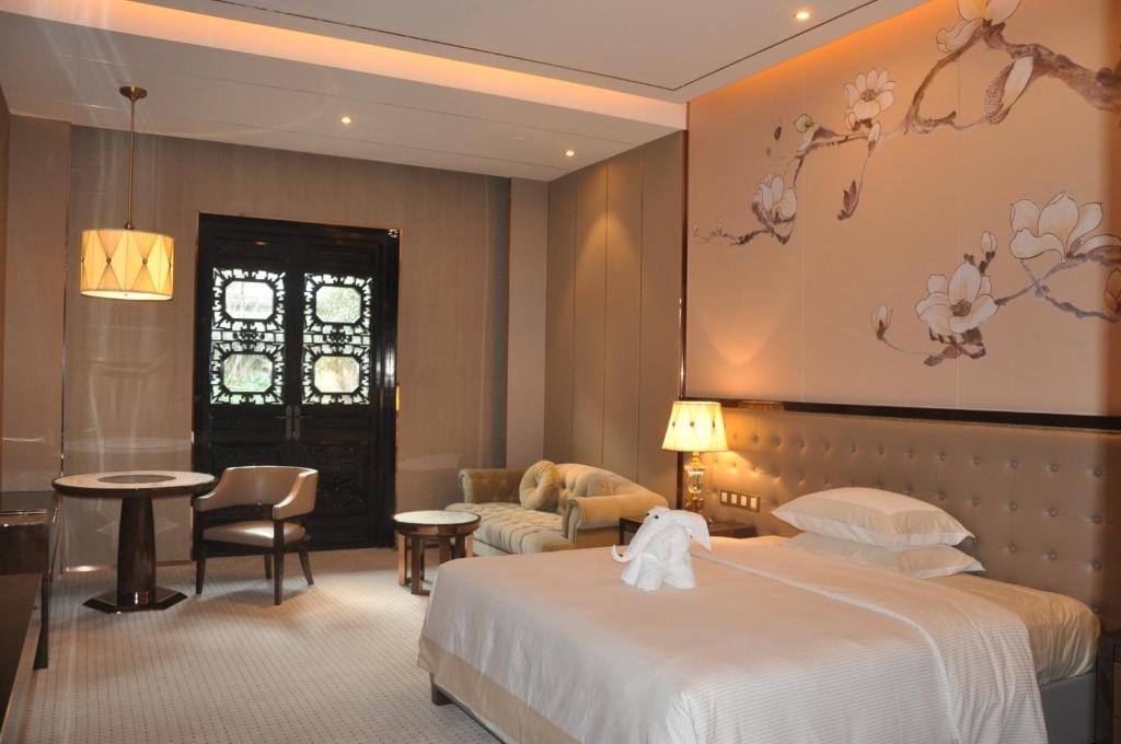 Royal Garden Hotel Shanghai
