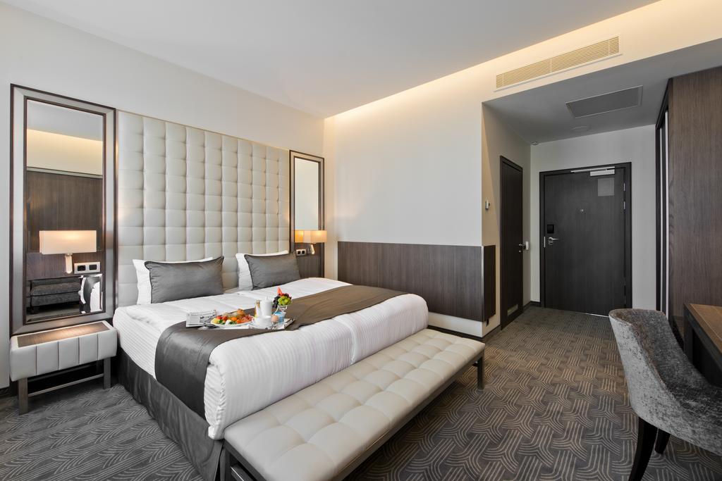 Hotel Congress Avenue