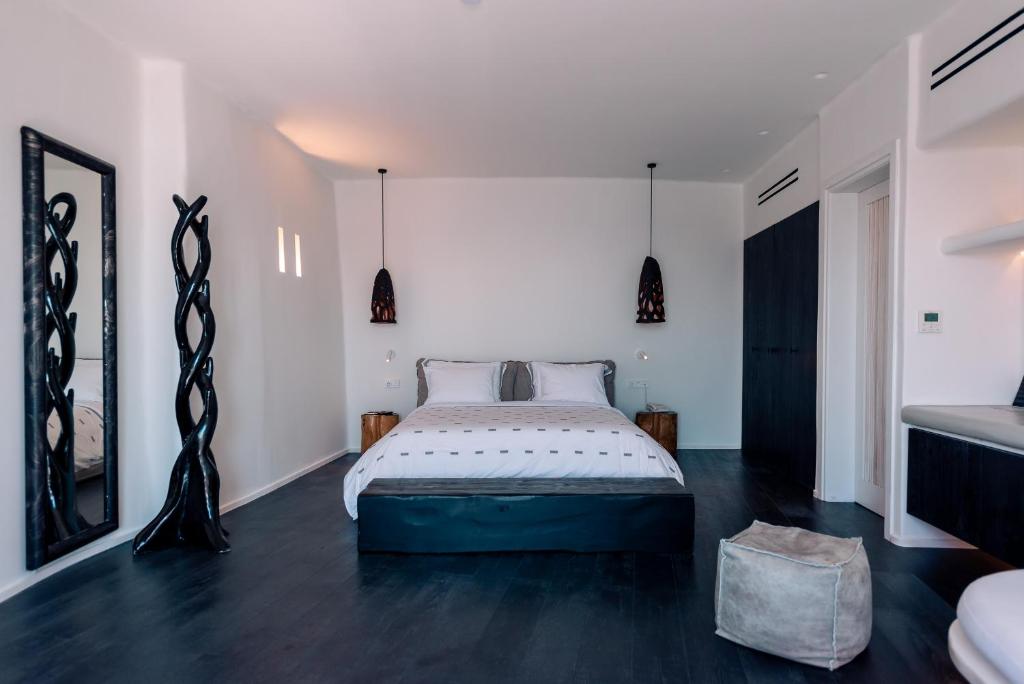 Cavo Tagoo Santorini