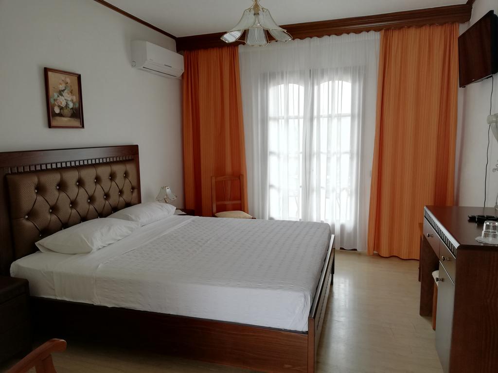 Hotel Paradise
