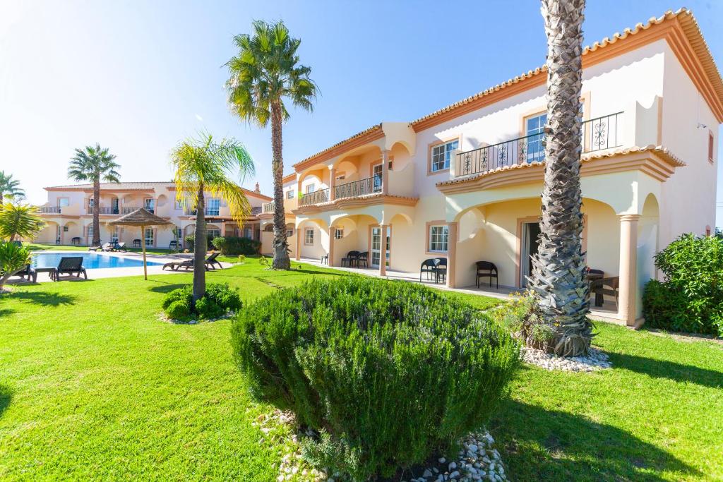 Aparthotel Atalaia Sol