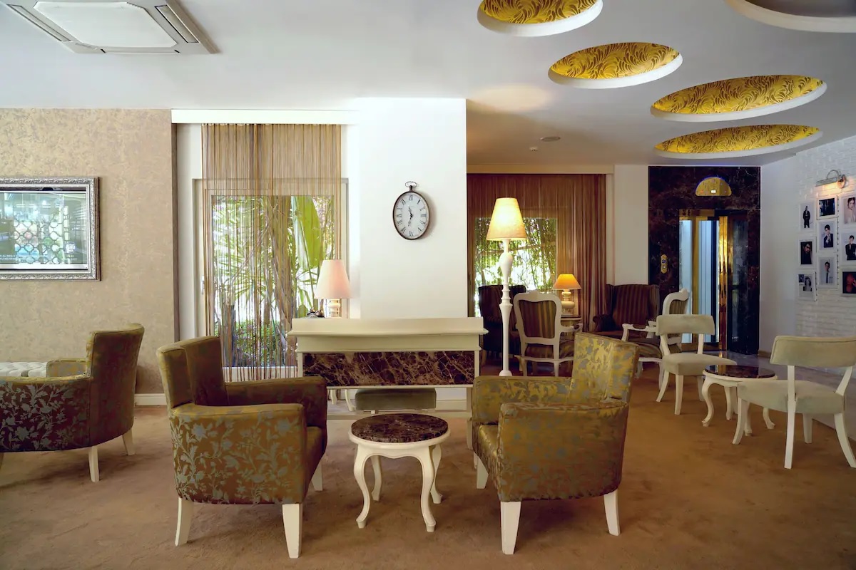 Yacht Classic Hotel - Boutique Class