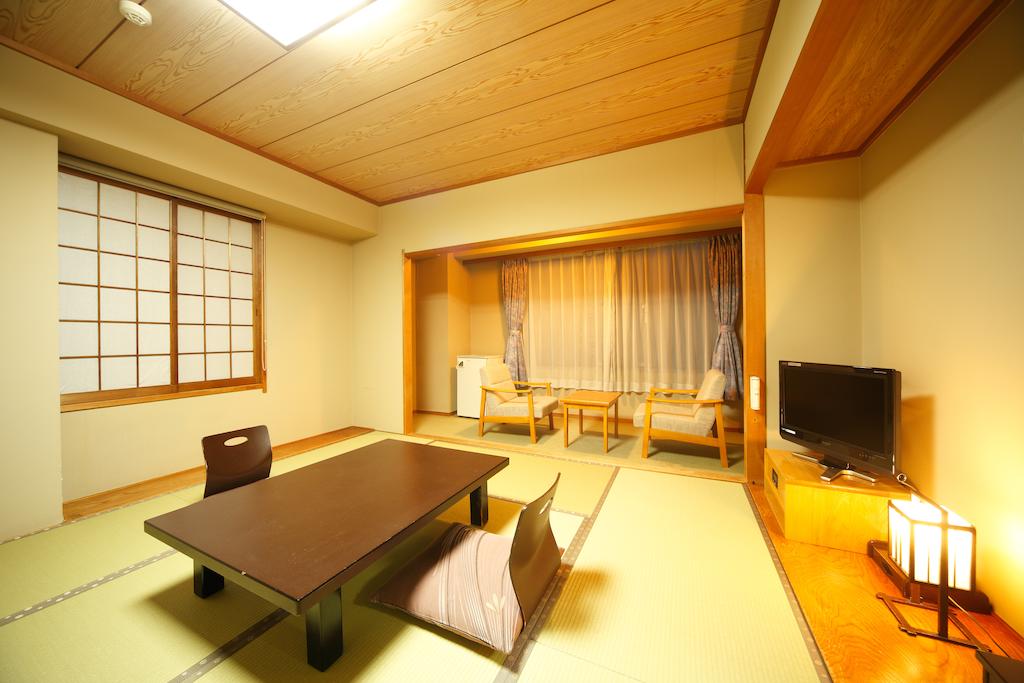 Nagahama Royal