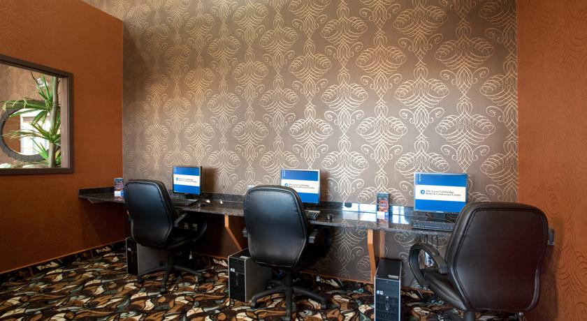 Coast Lethbridge Hotel & Conference Centre