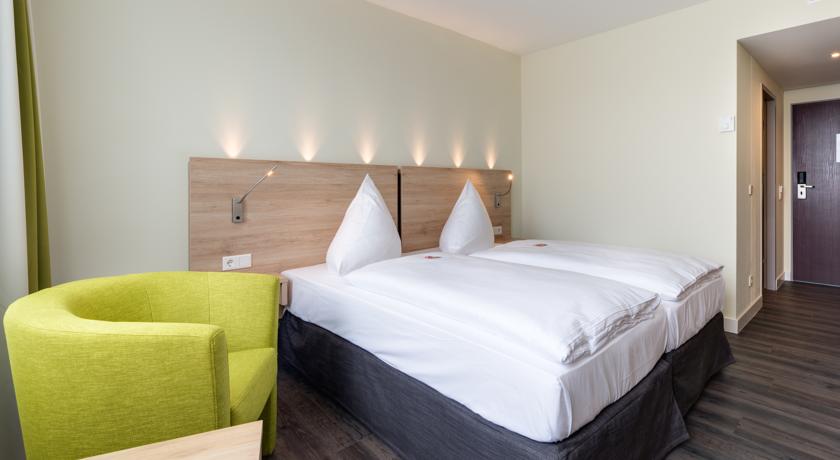 NOVINA HOTEL Wöhrdersee Nürnberg City