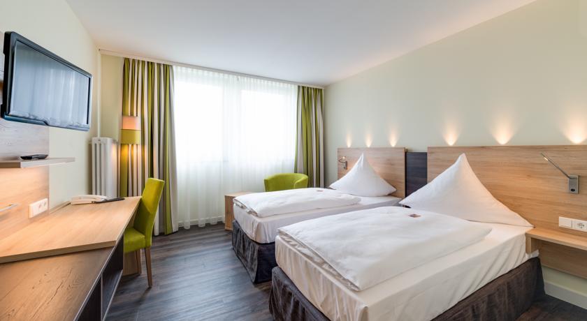 NOVINA HOTEL Wöhrdersee Nürnberg City
