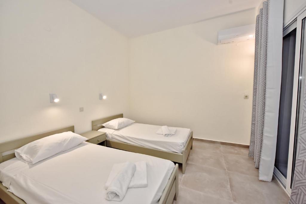 Golden Dream Apartments