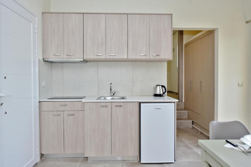 Golden Dream Apartments