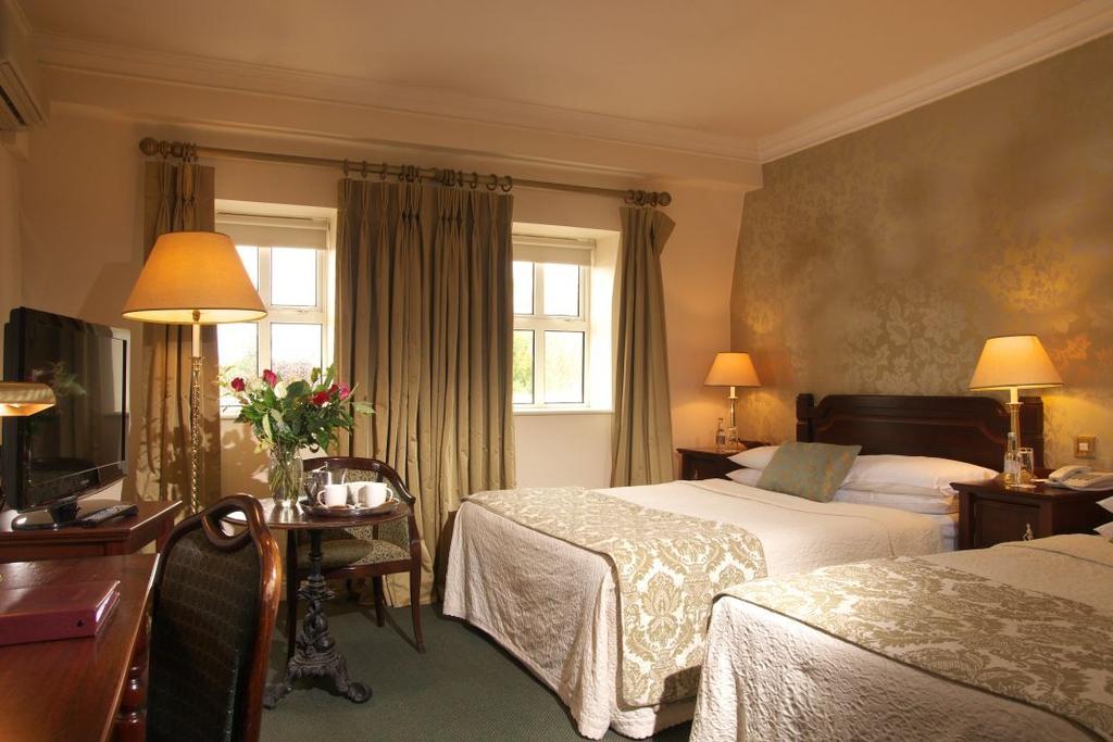 Castle Hotel Macroom