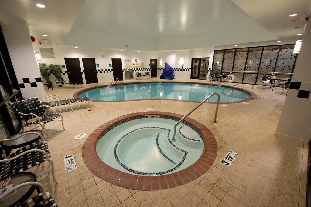 DoubleTree Suites by Hilton Bentonville