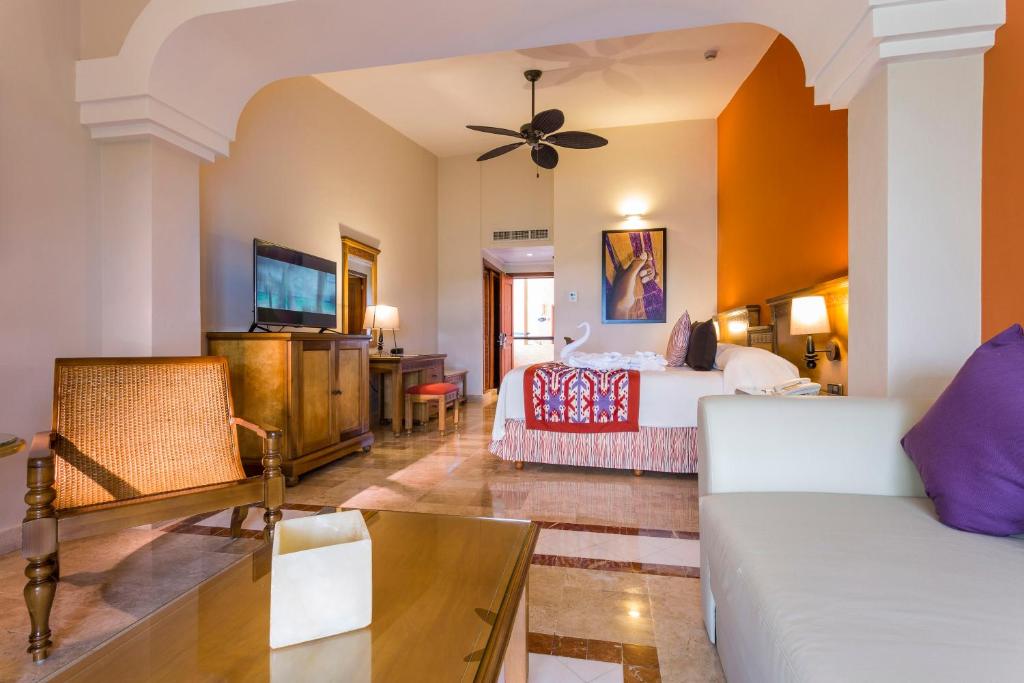 Grand Palladium Colonial Resort & Spa All Inclusive
