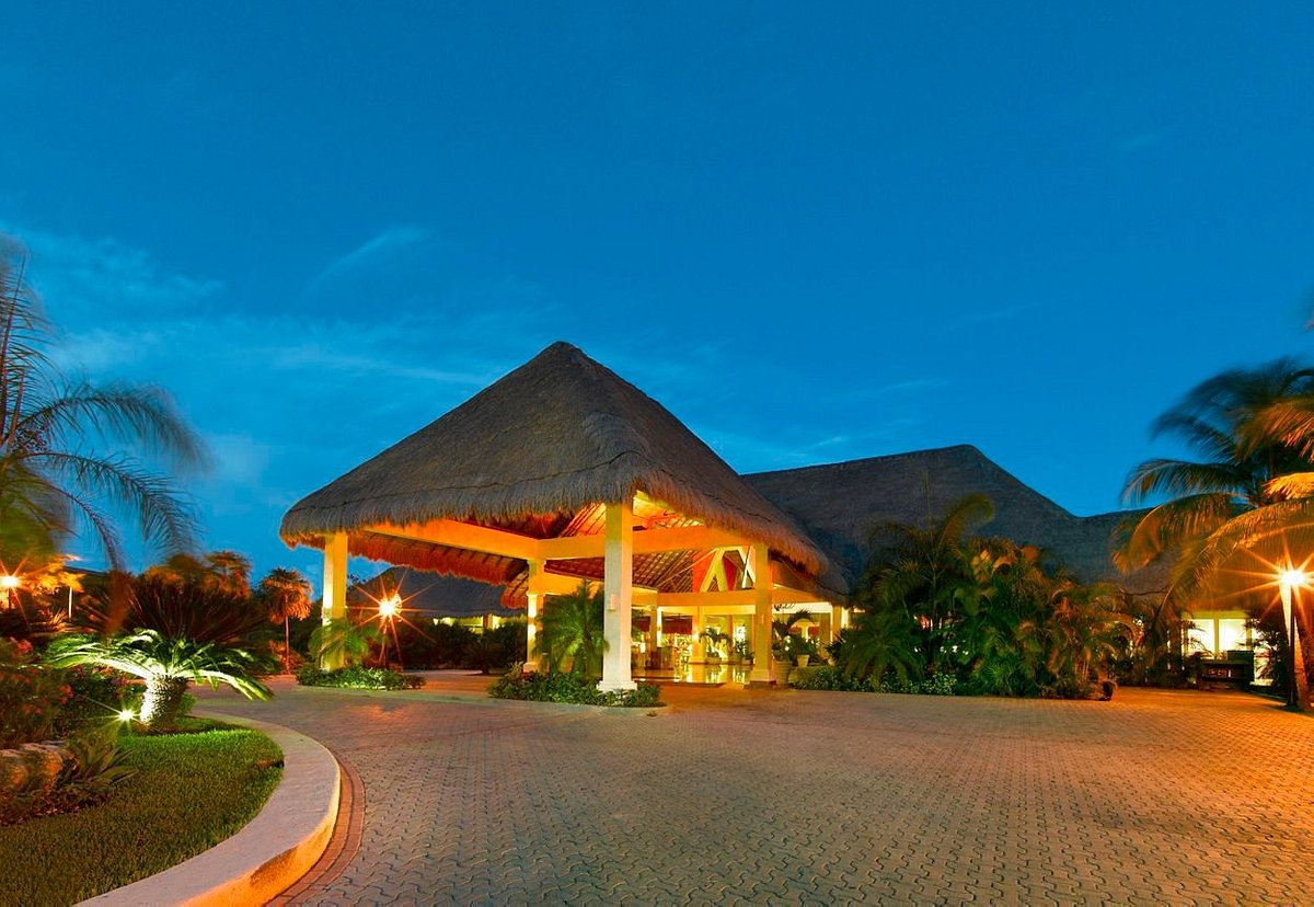 Grand Palladium Colonial Resort & Spa All Inclusive