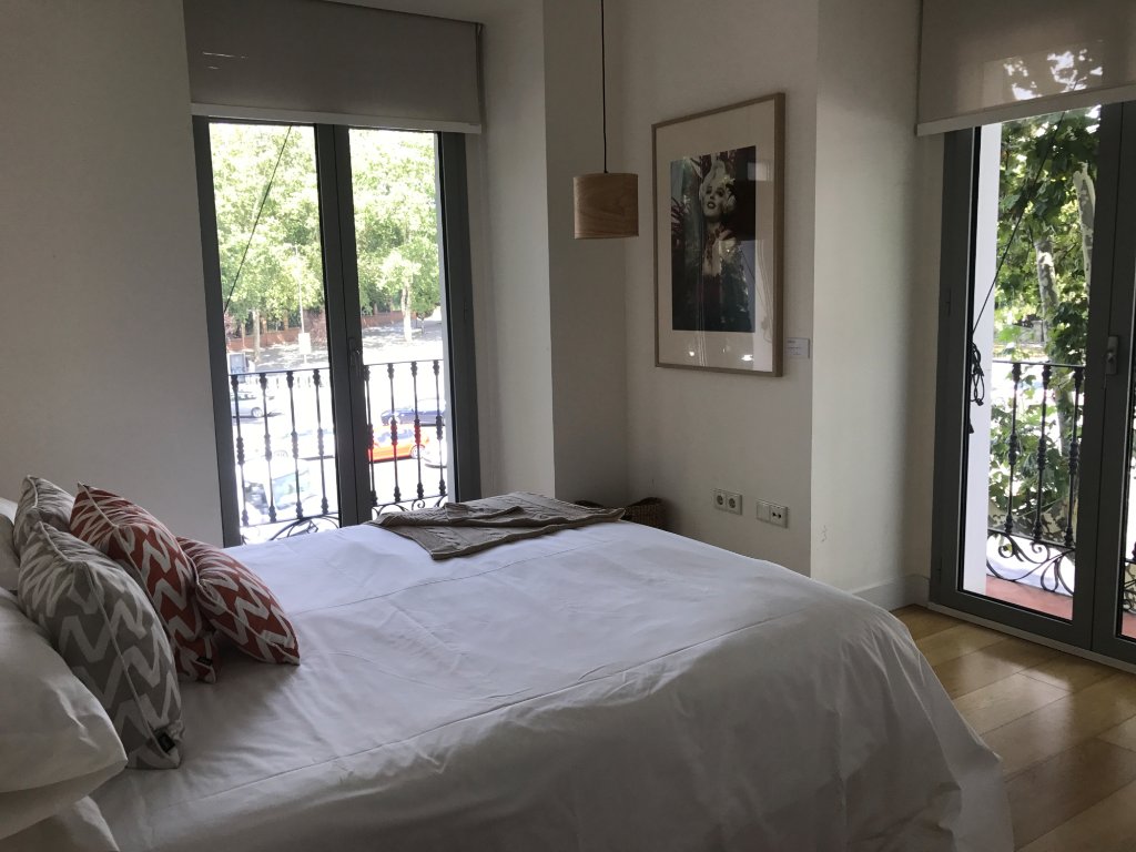 60 Balconies Urban Stay