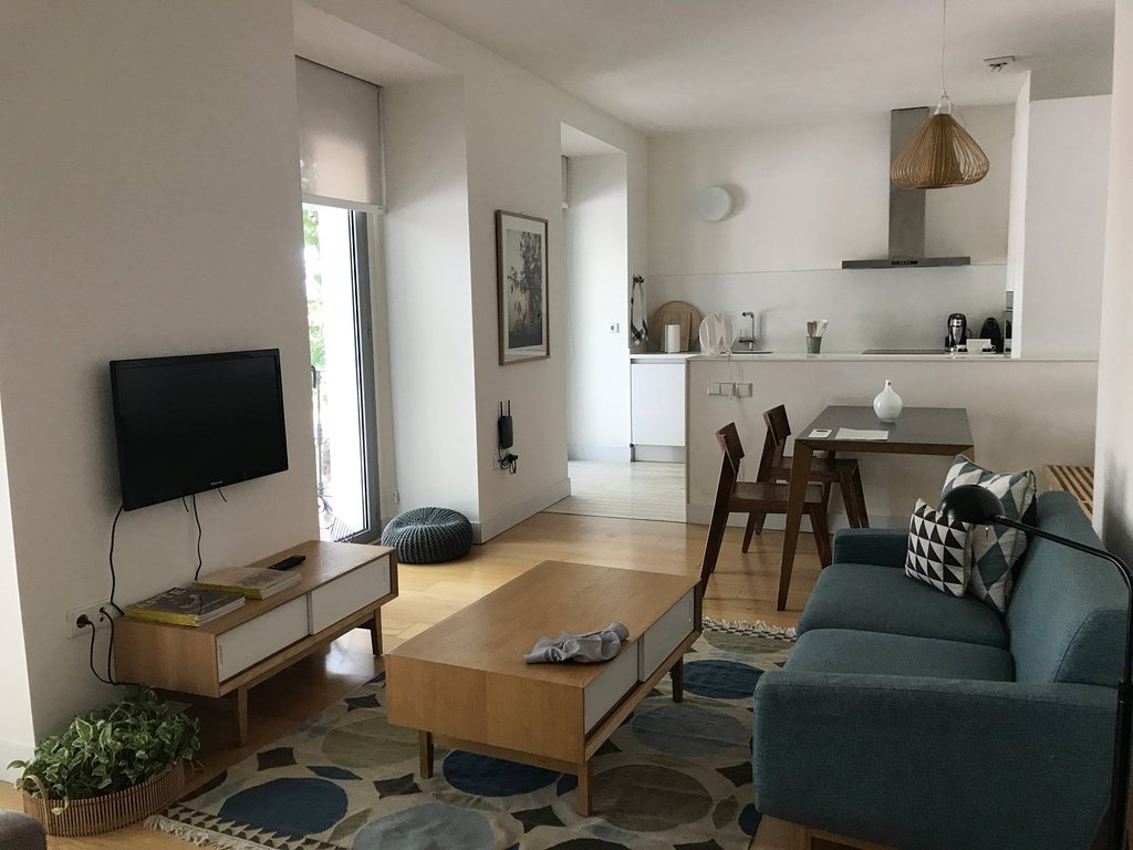 60 Balconies Urban Stay