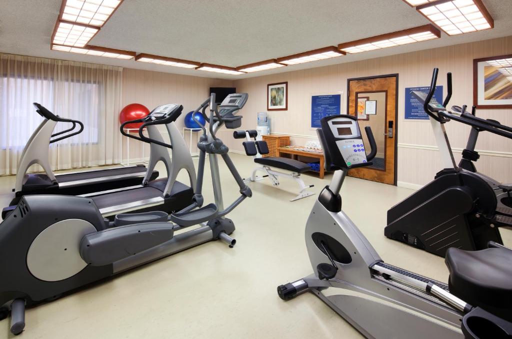 Four Points by Sheraton Bakersfield
