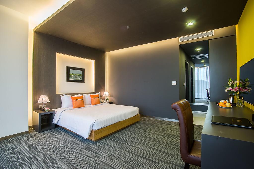 Tryp By Wyndham Yangon Hotel