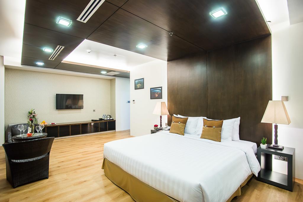 Tryp By Wyndham Yangon Hotel