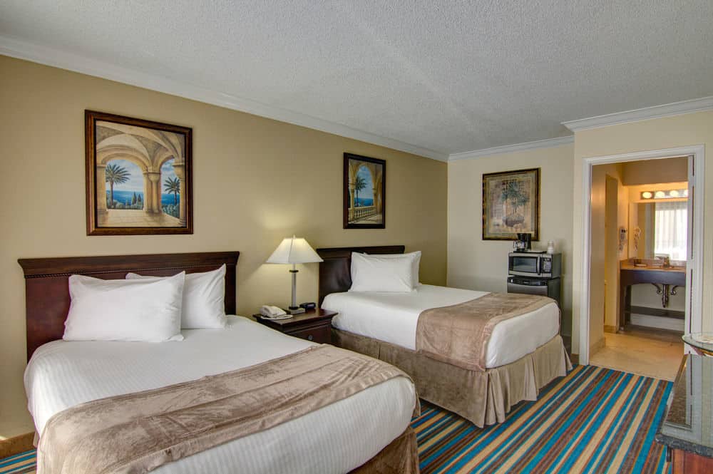 Boca Raton Plaza Hotel & Suites