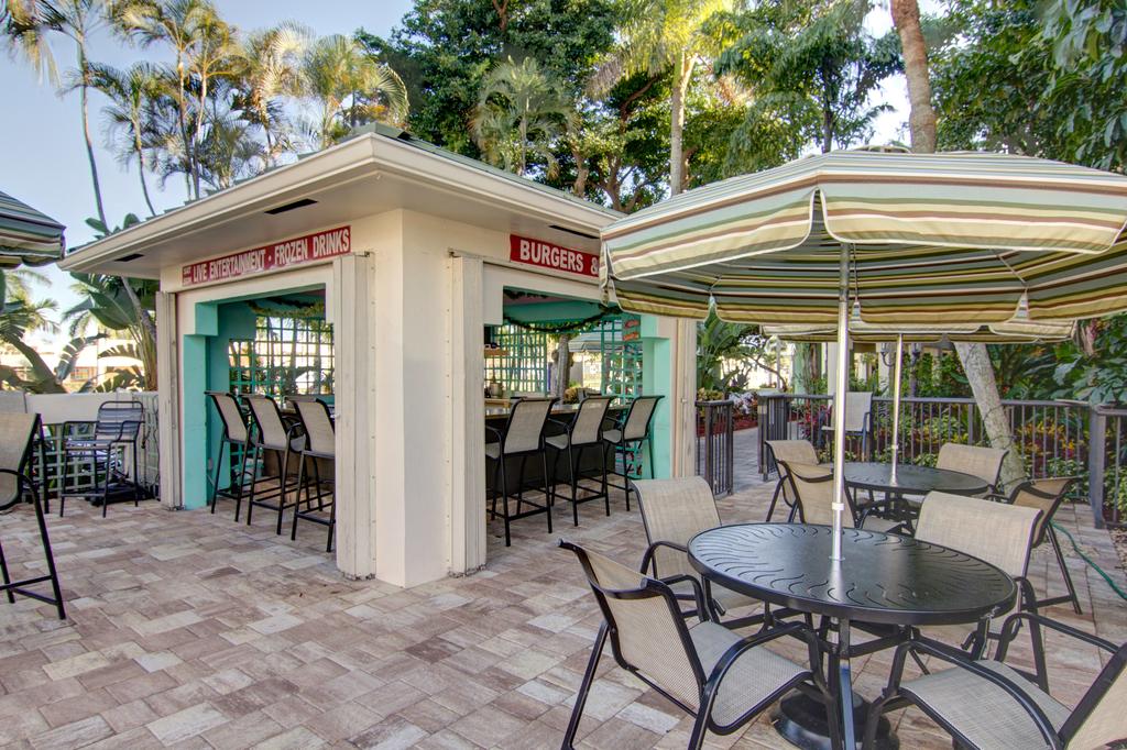 Boca Raton Plaza Hotel & Suites