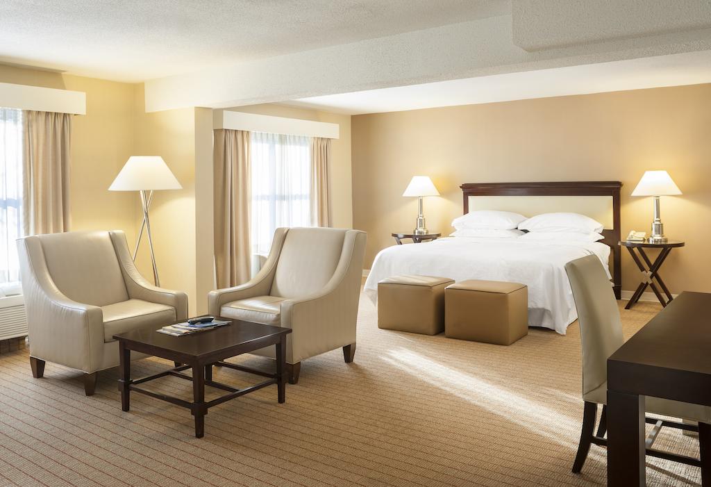 Wyndham Providence Airport