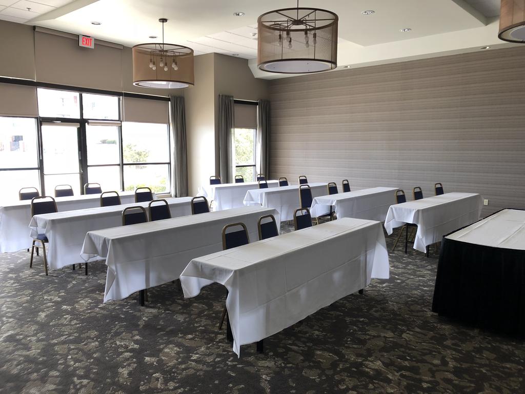 Doubletree by Hilton Hotel Racine Harbourwalk