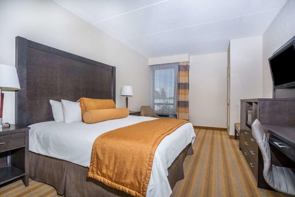 AmericInn by Wyndham Rochester Near Mayo Clinic