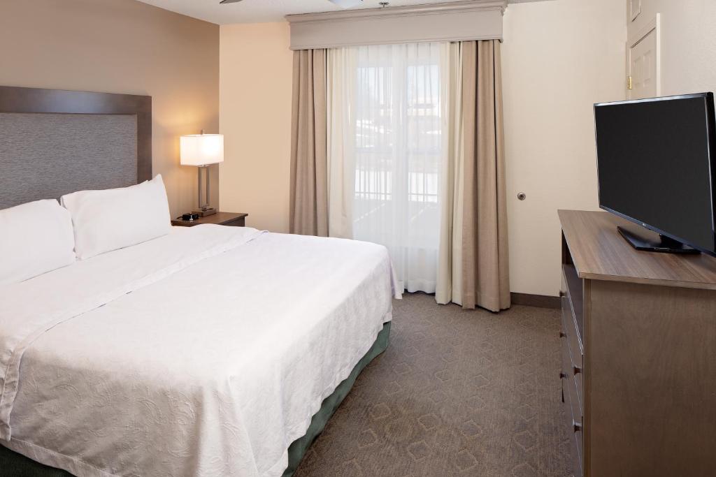 Homewood Suites by Hilton Hartford-Farmington