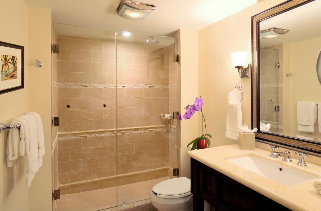 Pier House Resort & Spa