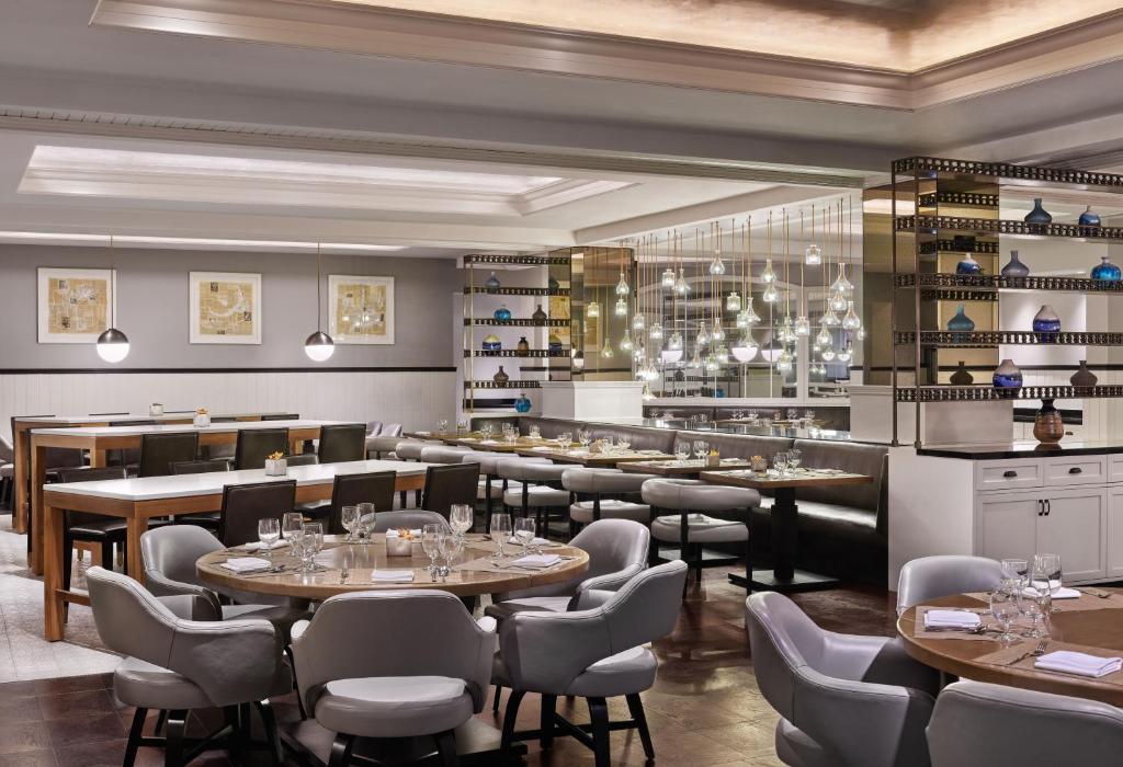 The Whitley, a Luxury Collection Hotel (Formerly Ritz-Carlton)