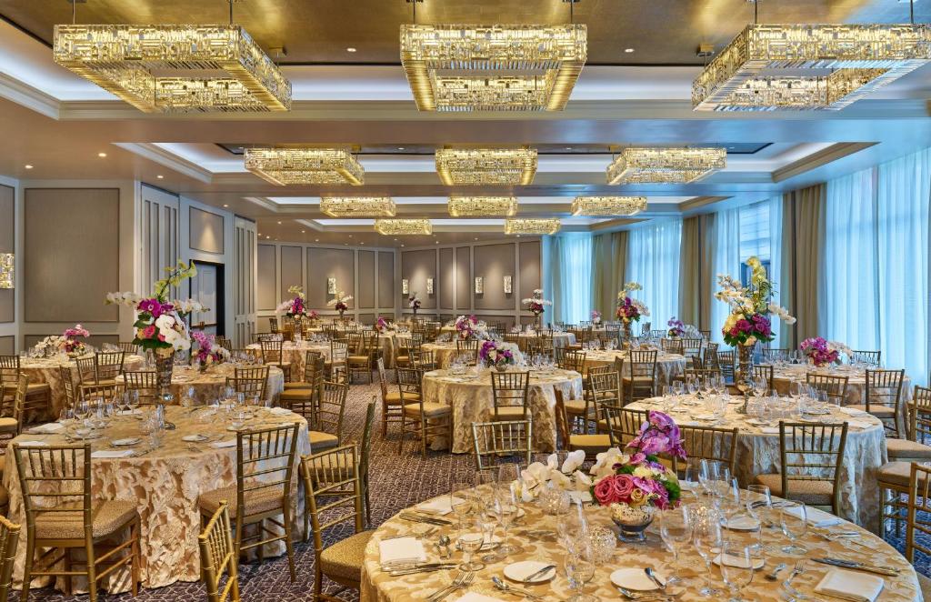 The Whitley, a Luxury Collection Hotel (Formerly Ritz-Carlton)