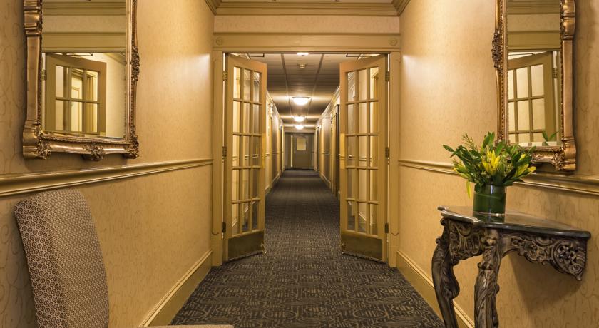The Willows Hotel