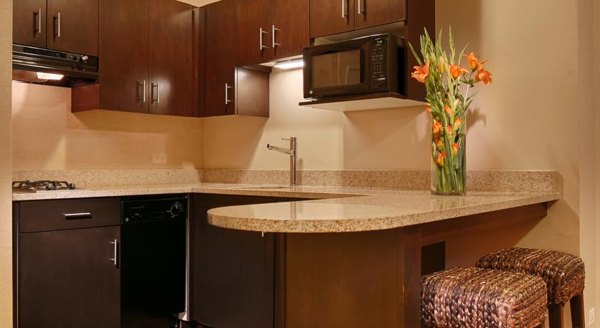 Best Western Plus Hawthorne Terrace Hotel