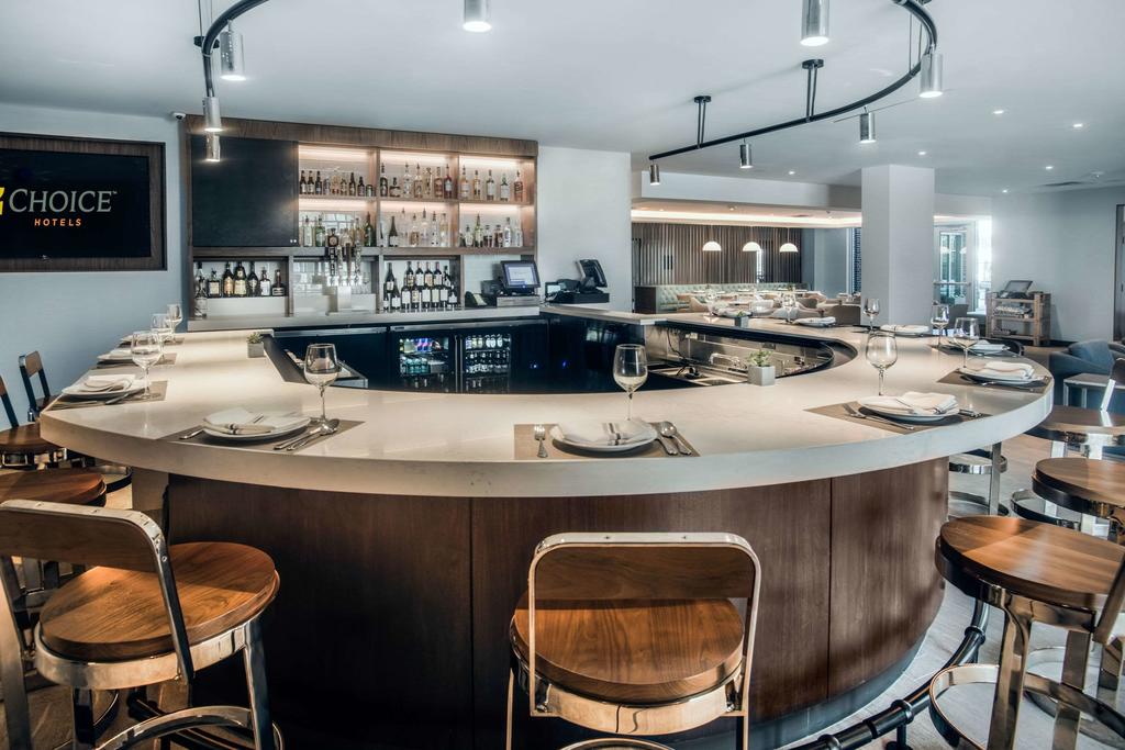 Cambria Hotel & Suites Lax