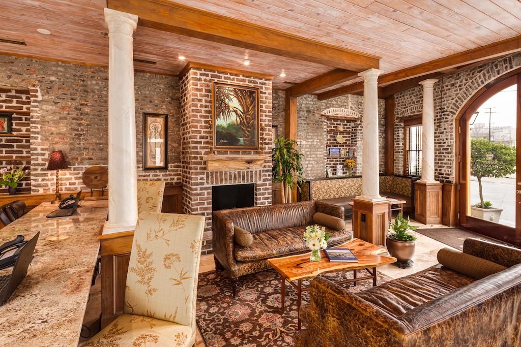 Andrew Pinckney Inn