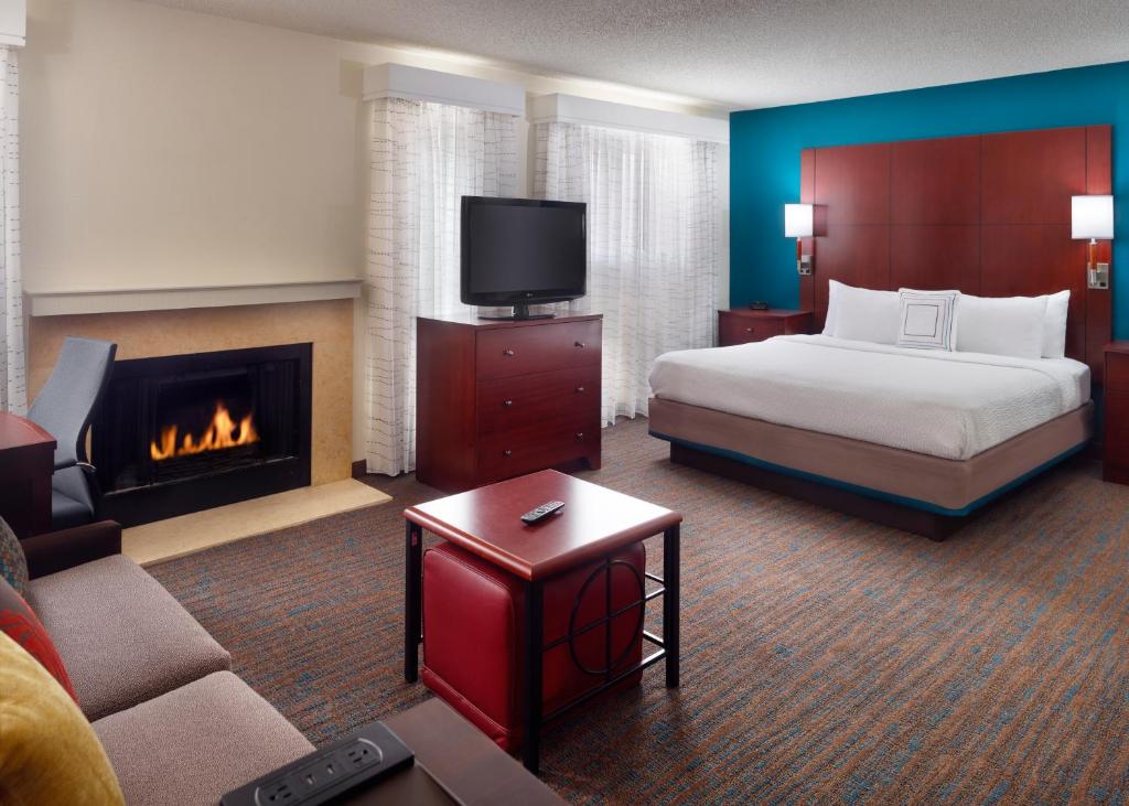 Residence Inn by Marriott Atlanta Airport North/Virginia Ave