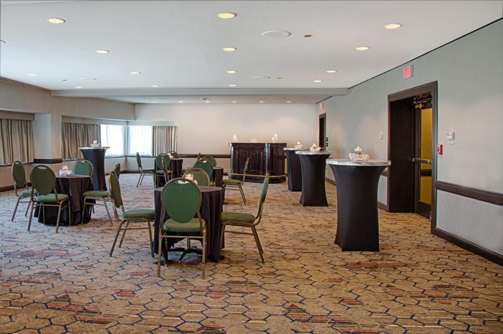 Embassy Suites - Chicago O'Hare - Rosemont