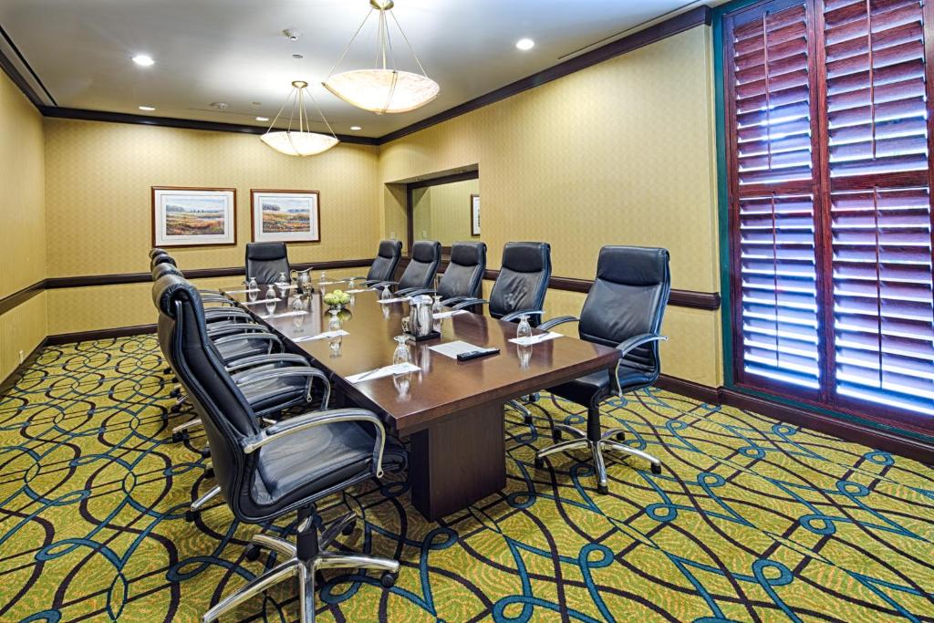 Embassy Suites - Chicago O'Hare - Rosemont