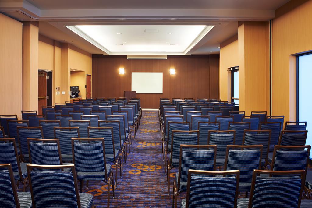 Courtyard Overland Park Convention Center