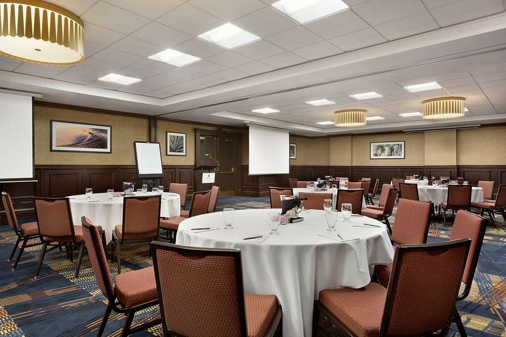 Embassy Suites by Hilton Dallas DFW Airport South