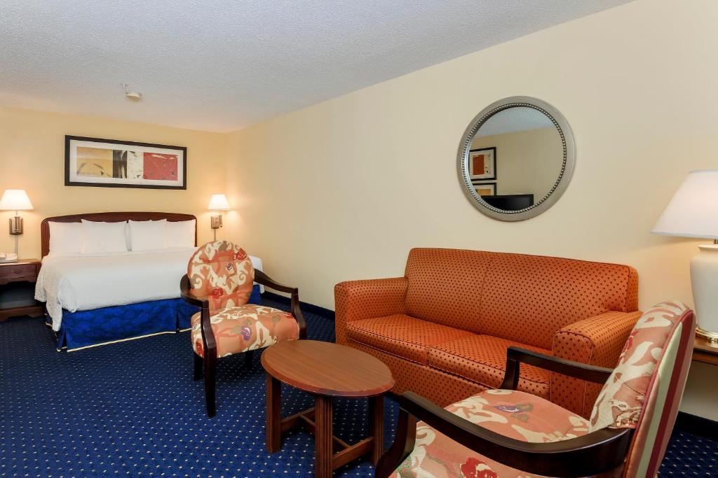 Courtyard By Marriott Dallas - Lewisville