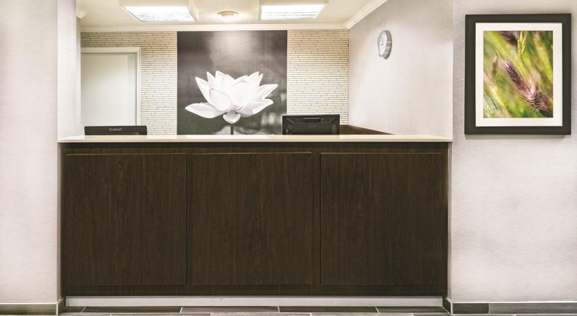 La Quinta Inn & Suites by Wyndham Houston Baytown East
