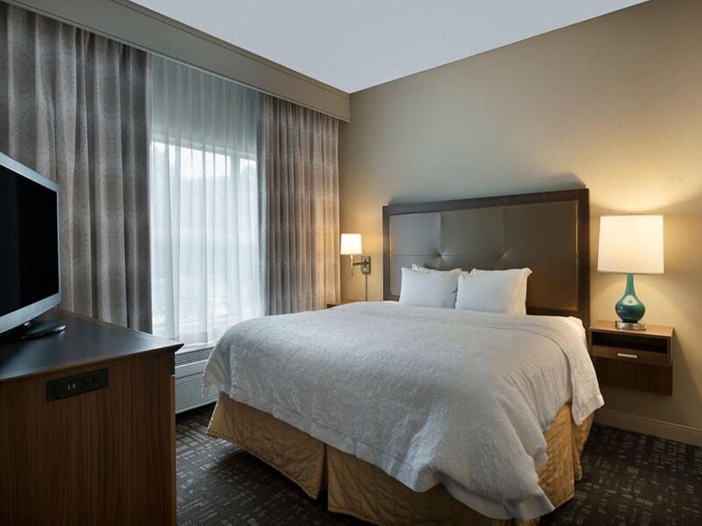 Hampton Inn & Suites Charlotte - Pineville